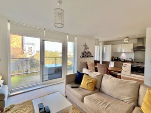 Living area- click for photo gallery